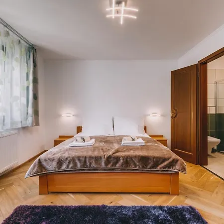 Apartament Tilia *